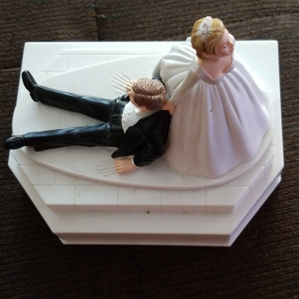 Wedding cake topper